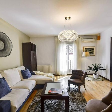 Big Stylish And Modern Apartment In Madrid Centre Bagian luar foto