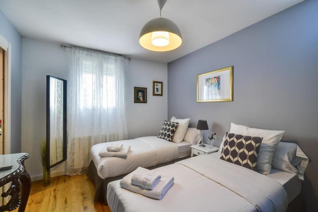 Big Stylish And Modern Apartment In Madrid Centre Bagian luar foto