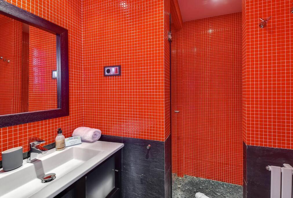 Big Stylish And Modern Apartment In Madrid Centre Bagian luar foto