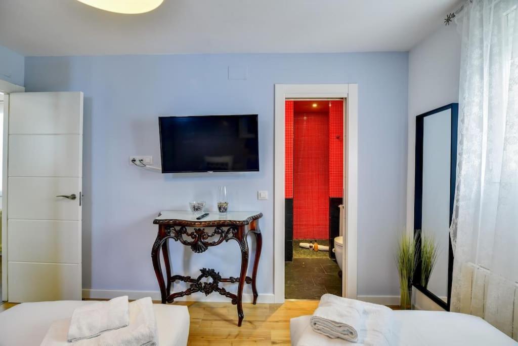 Big Stylish And Modern Apartment In Madrid Centre Bagian luar foto