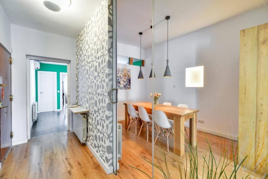 Big Stylish And Modern Apartment In Madrid Centre Bagian luar foto