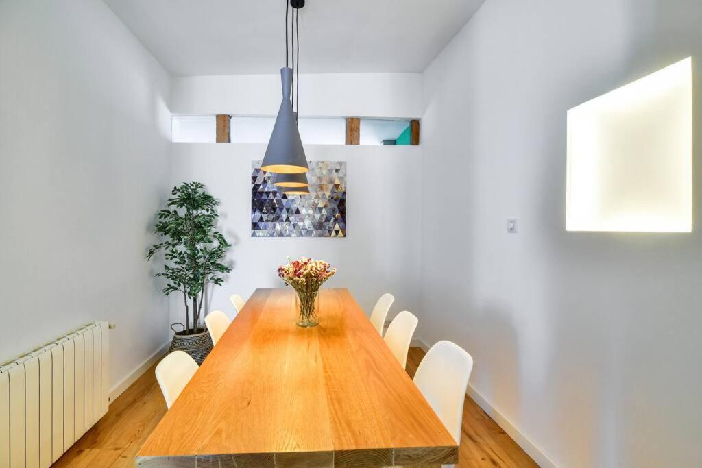 Big Stylish And Modern Apartment In Madrid Centre Bagian luar foto